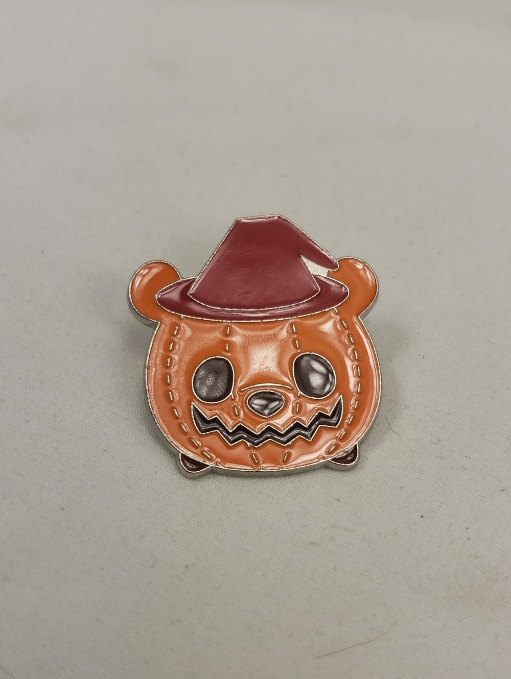 Disney Winnie the Pooh Jack o’ lantern  pumpkin pin